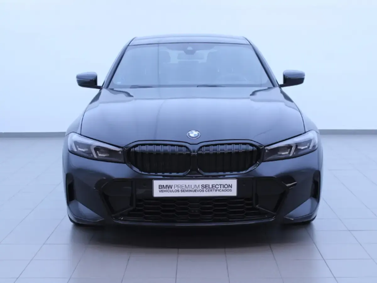 Usado BMW 320 Comfort Edition 190 CV (139 kW) 2025 Negro Berlina