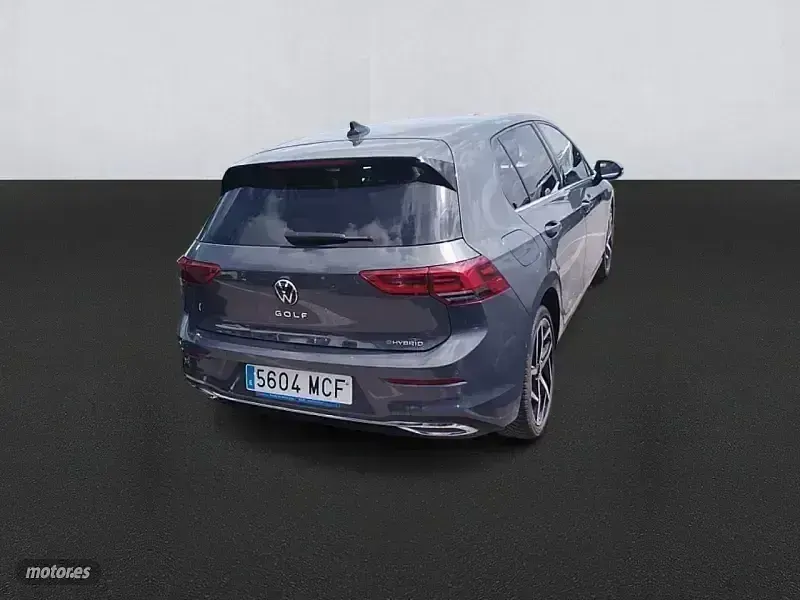 Usado VW Golf VIII 204 CV (150 kW) 2022 Gris