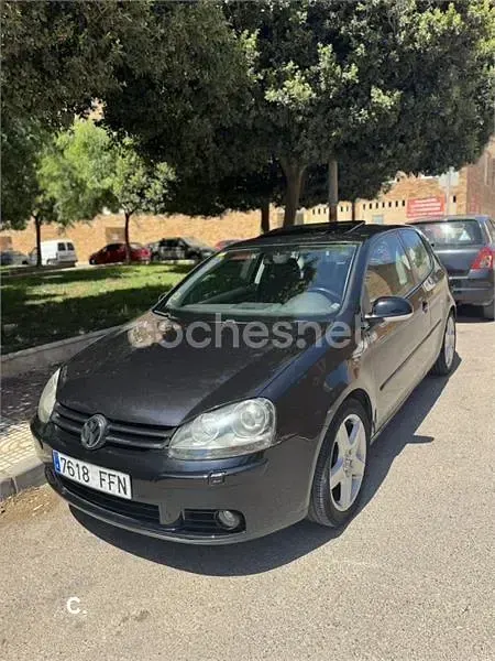 Usado VW Golf IV Highline 140 CV (102 kW) 2006 Negro Berlina