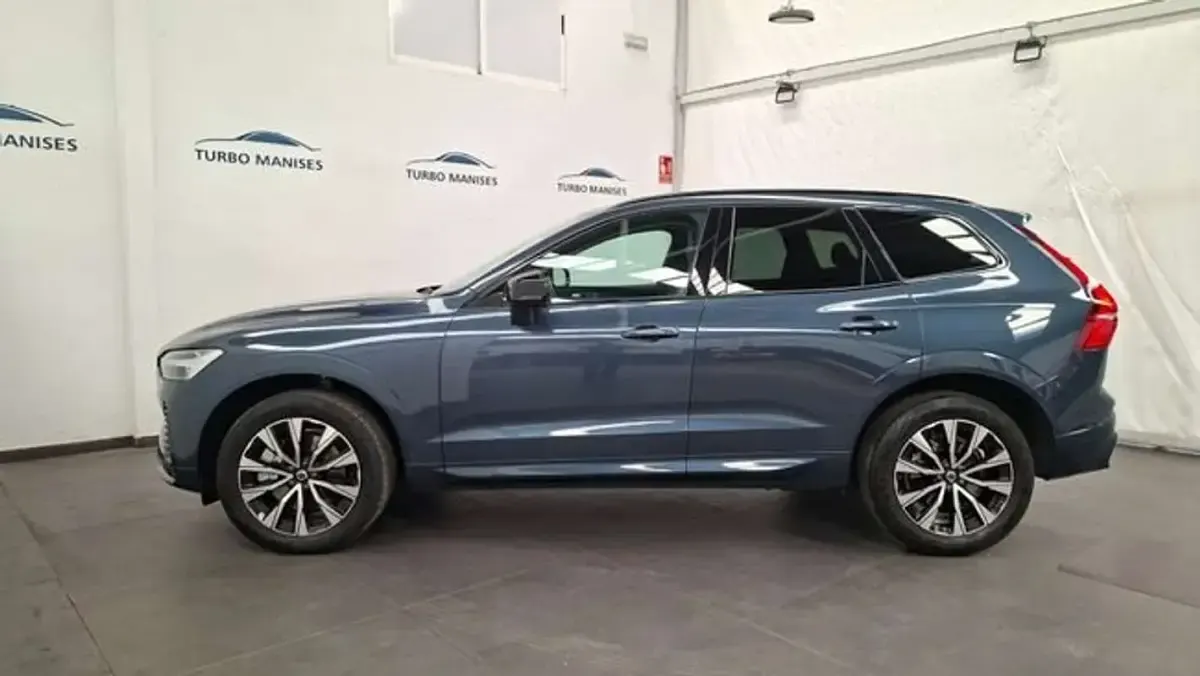 Usado Volvo XC60 Plus 197 CV (144 kW) 2023 Azul SUV
