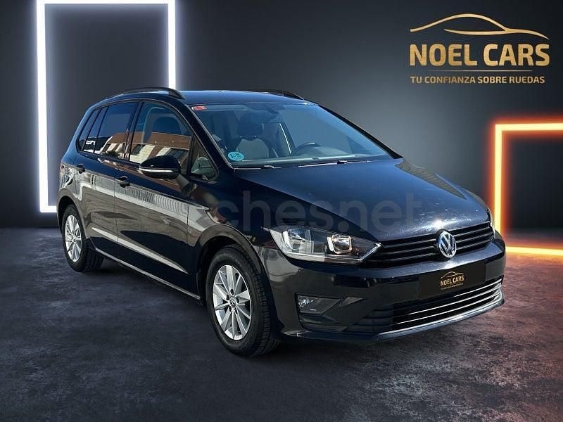 Usado VW Golf Sportsvan Advance 110 CV (80 kW) 2016 Negro Monovolumen