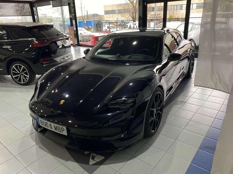 Usado Porsche Taycan Sport Turismo 500 kW (680 CV) 2022 Negro Familiar