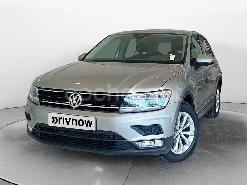 Plateado Usado 2017 VW Tiguan Edition SUV | 19.900 € (Precio justo) - Imagen 1/4