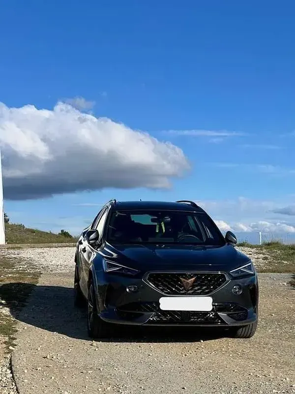 Usado Cupra Formentor 204 CV (150 kW) 2023 Gris SUV