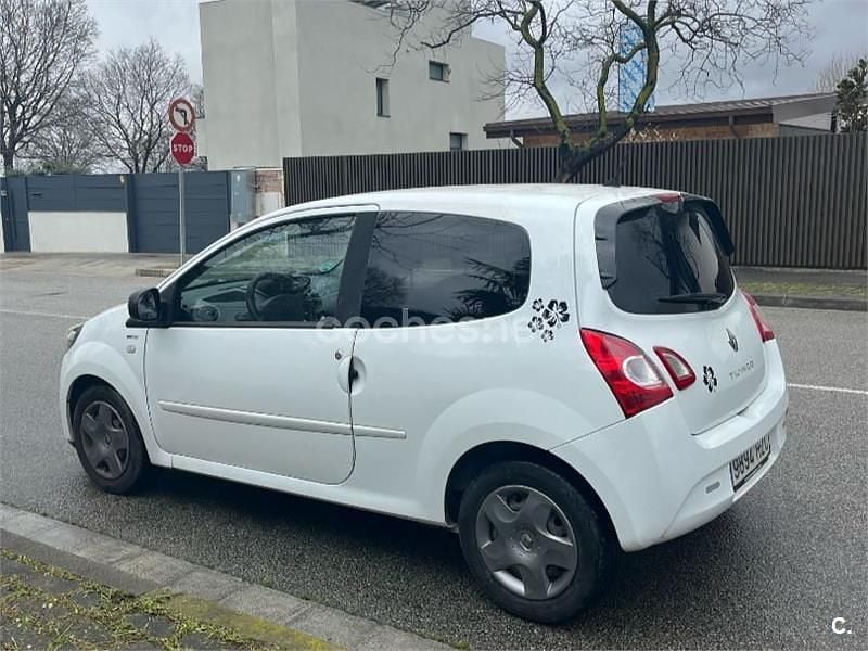 Usado Renault Twingo Night&Day 75 CV (55 kW) 2014 Blanco Utilitario
