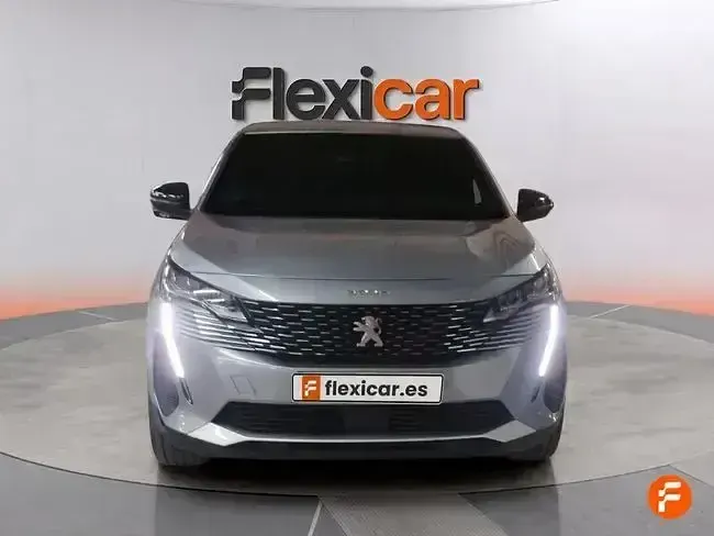 Usado Peugeot 3008 Allure 130 CV (95 kW) 2024 Gris SUV