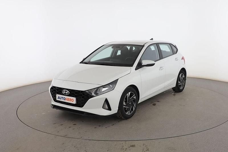Blanco Usado 2021 Hyundai i20 Utilitario | 14.999 € (Precio justo) - Imagen 1/3