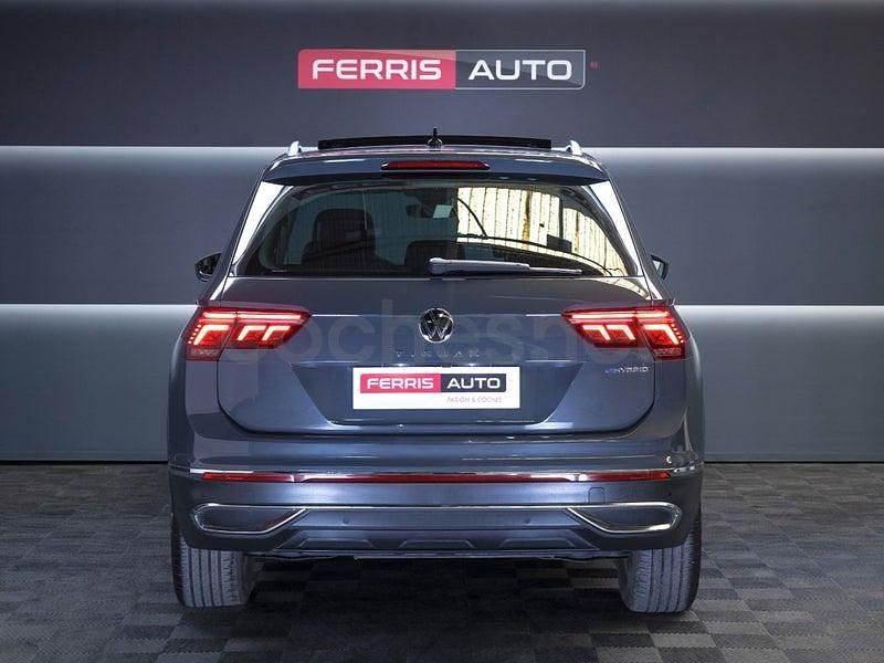 Usado VW Tiguan Life 245 CV (180 kW) 2023 Gris / plata SUV