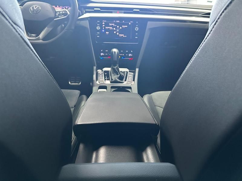 Usado VW Arteon R-line 200 CV (147 kW) 2022 Negro