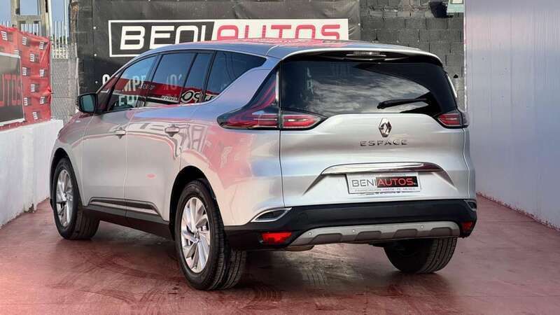 Usado Renault Espace Zen 160 CV (117 kW) 2015 Gris Monovolumen