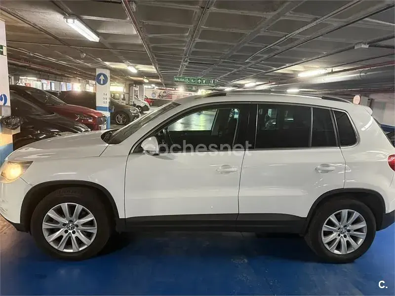 Usado VW Tiguan R-line 170 CV (125 kW) 2009 Blanco SUV