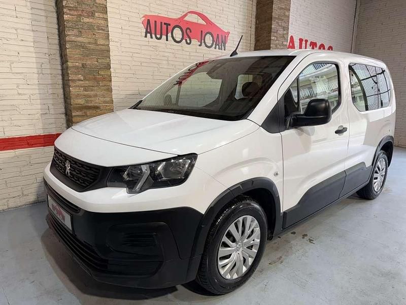 Usado Peugeot Rifter Active 102 CV (75 kW) 2021 Blanco Monovolumen