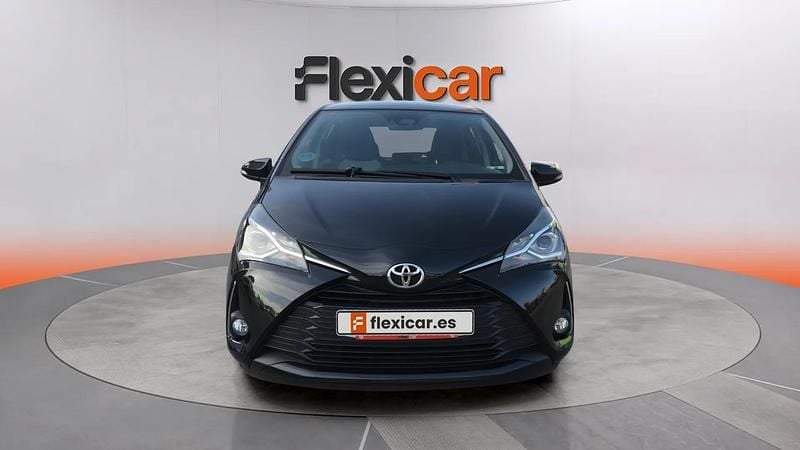 Usado Toyota Yaris Active 69 CV (50 kW) 2020 Negro Berlina