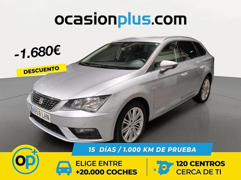 Usado Seat Leon XCELLENCE 150 CV (110 kW) 2020 Gris Familiar