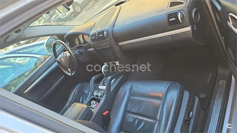 Usado Porsche Cayenne 250 CV (183 kW) 2006 Gris / plata SUV