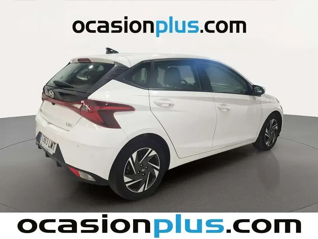Usado Hyundai i20 101 CV (74 kW) 2021 Blanco Utilitario