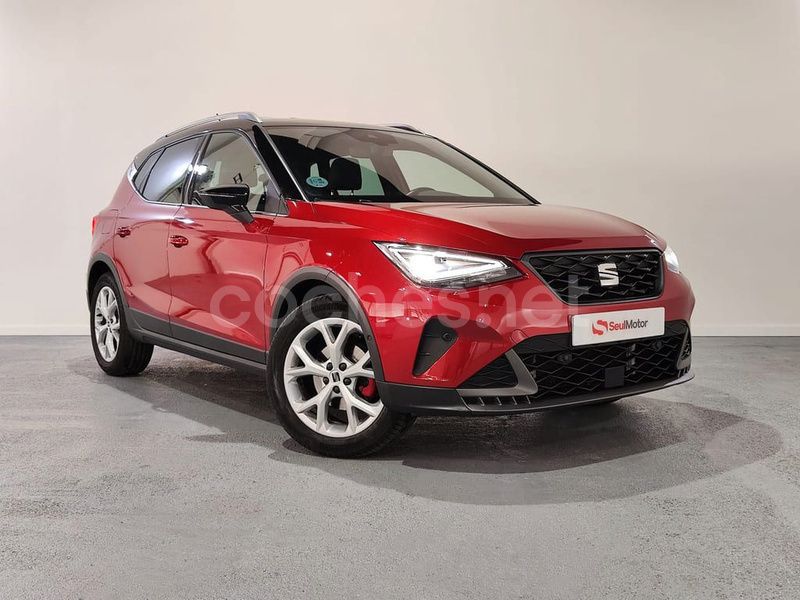 Rojo Usado 2023 Seat Arona FR SUV | 20.499 € (Precio justo) - Imagen 1/4