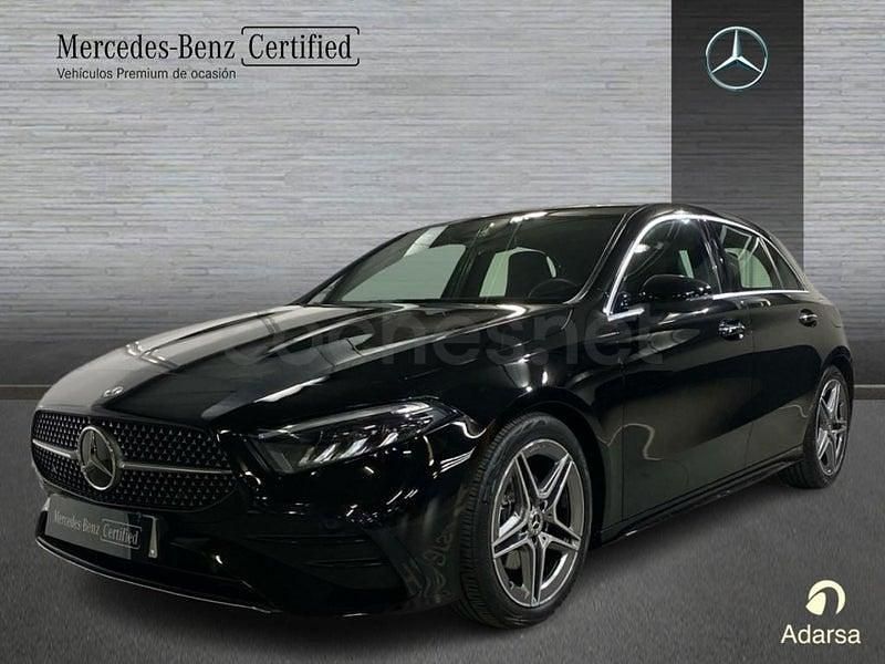 Usado Mercedes A180 AMG line 116 CV (85 kW) 2024 Negro Berlina