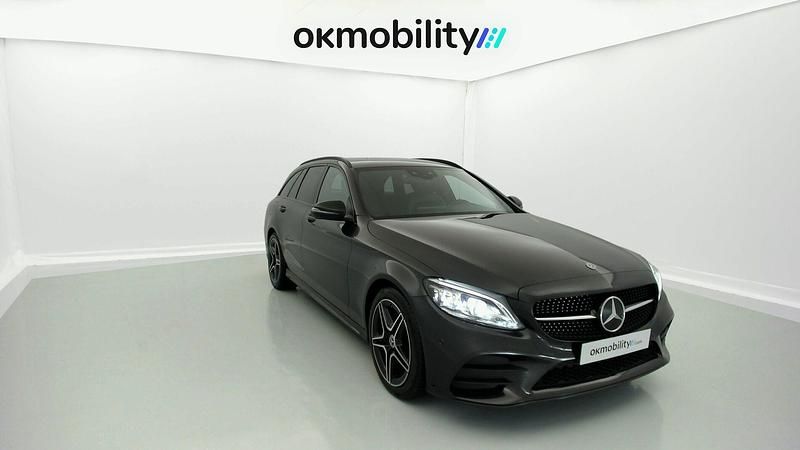 Usado Mercedes C220 AMG line 194 CV (142 kW) 2021 Negro Familiar