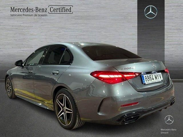 Usado Mercedes C200 AMG line 163 CV (119 kW) 2024 Gris selenita