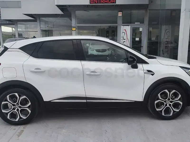 Usado Renault Captur Zen 145 CV (106 kW) 2022 Blanco SUV