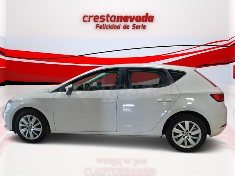 Usado Seat Leon Reference 90 CV (66 kW) 2018 Blanco Berlina