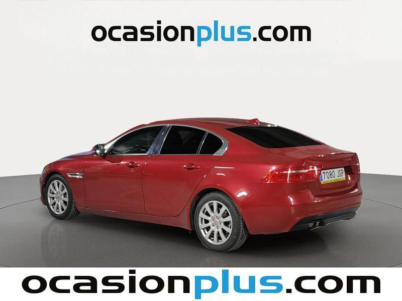 Usado Jaguar XE Pure 180 CV (132 kW) 2015 Rojo Berlina