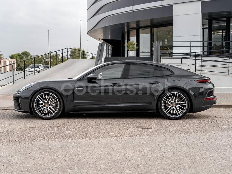 Usado Porsche Panamera 4 470 CV (345 kW) 2025 Gris / plata Berlina