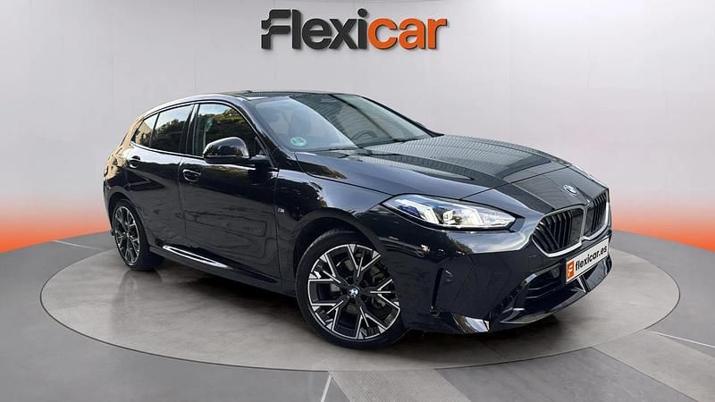 Usado BMW 116 122 CV (89 kW) 2025 Negro Utilitario