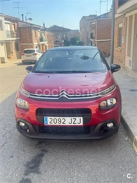 Usado Citroën C3 Shine 99 CV (72 kW) 2017 Rojo Berlina