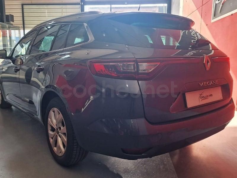 Usado Renault Mégane GrandTour Life 115 CV (84 kW) 2020 Gris / plata Familiar