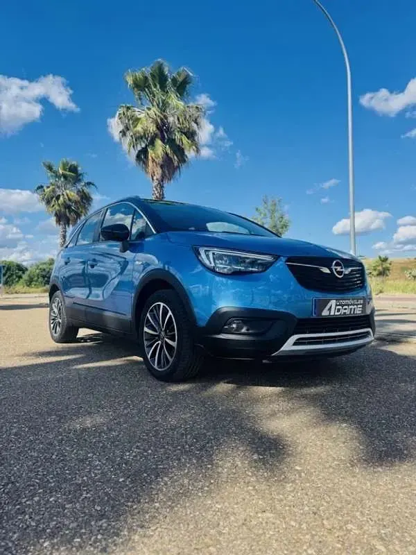 Usado Opel Crossland X Innovation 120 CV (88 kW) 2020 Azul SUV