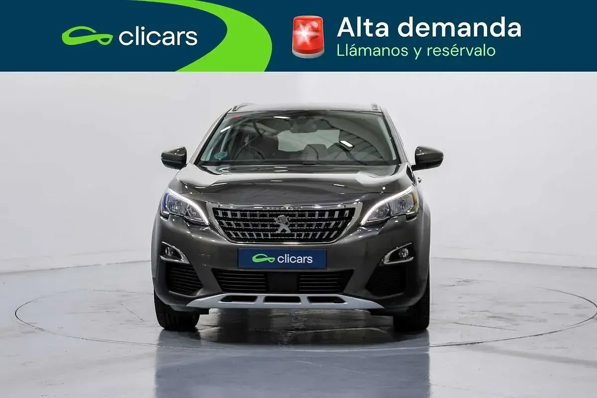 Usado Peugeot 5008 Allure 131 CV (96 kW) 2020 Gris SUV