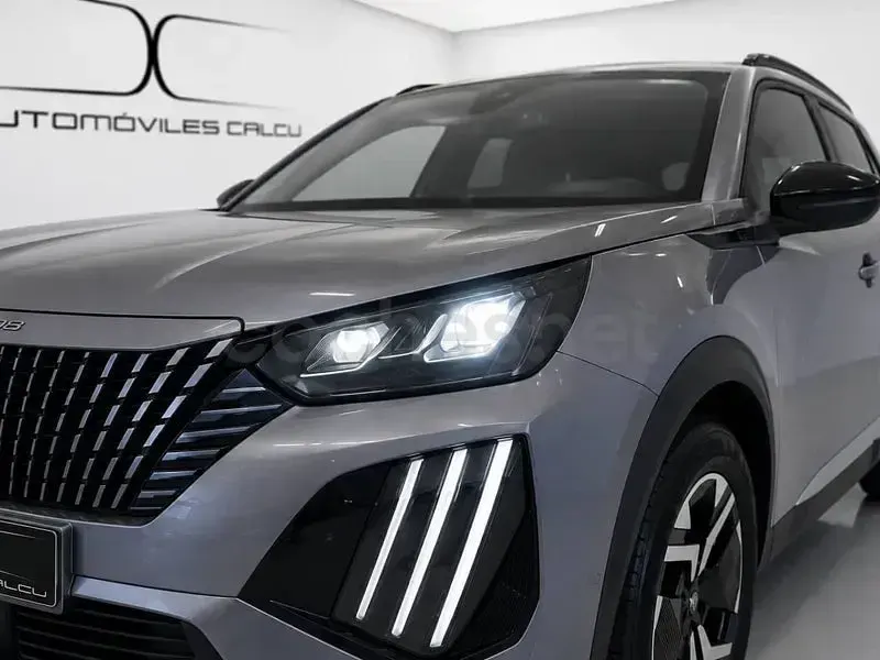 Usado Peugeot 2008 Allure 145 CV (106 kW) 2025 Gris / plata SUV