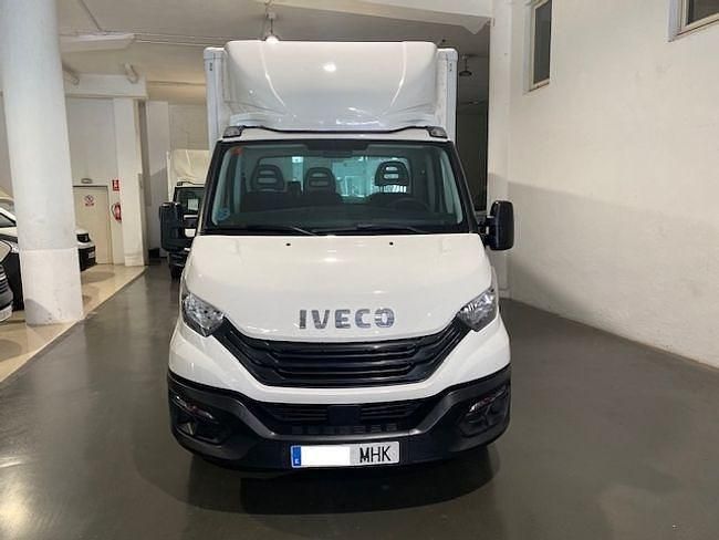 Usado Iveco Daily 160 CV (117 kW) 2023 Blanco