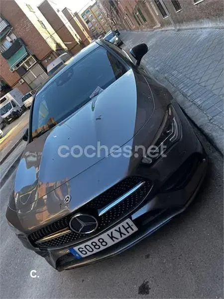 Usado Mercedes CLA200 163 CV (119 kW) 2019 Marrón Coupe