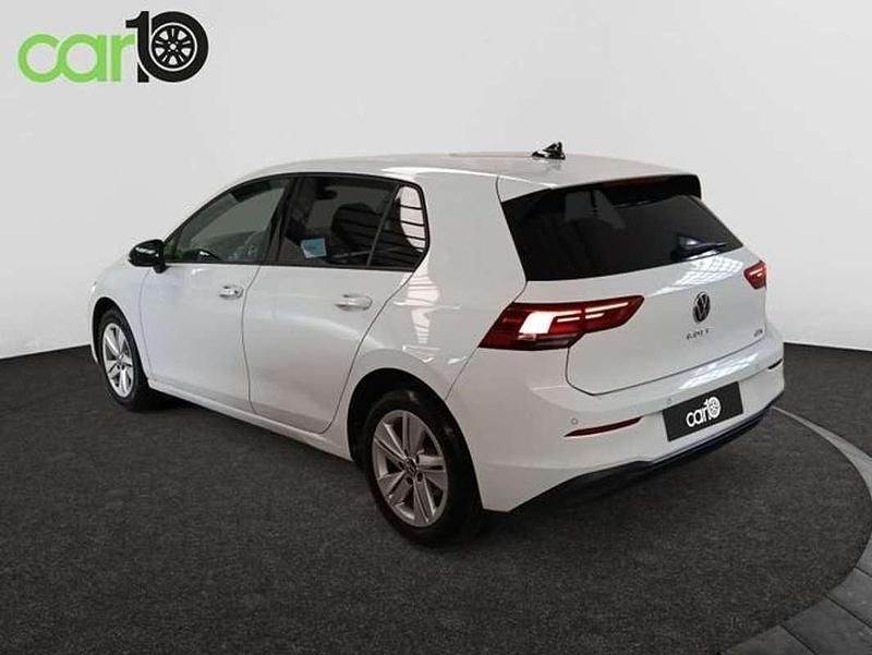 Usado VW Golf VIII Life 110 CV (80 kW) 2022 Blanco Berlina