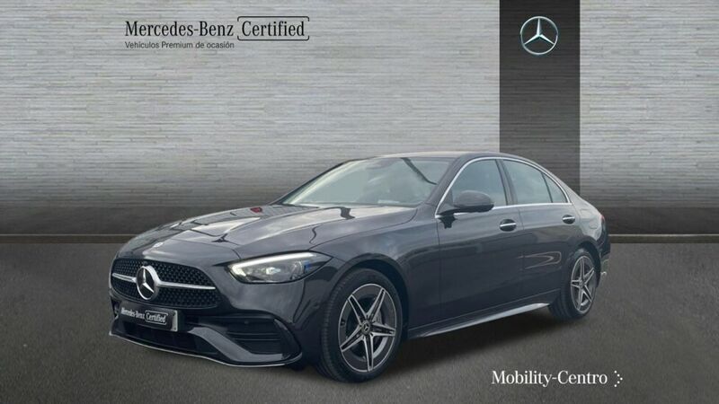Verde olivo mate Usado 2023 Mercedes C300 AMG line Berlina | 52.900 € - Imagen 1/4