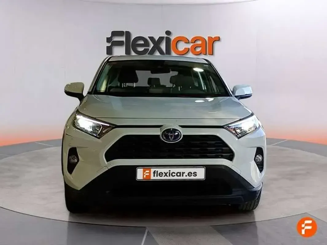 Usado Toyota RAV4 Hybrid Business Edition 218 CV (160 kW) 2021 Blanco SUV