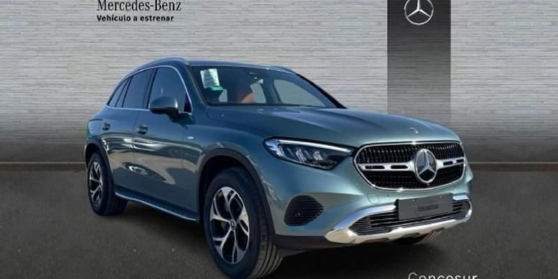 Nuevo Mercedes GLC300e 333 CV (244 kW) 2025 Verde