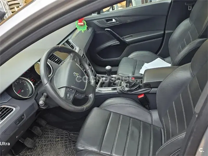 Usado Peugeot 508 SW Access 115 CV (84 kW) 2013 Amarillo Familiar