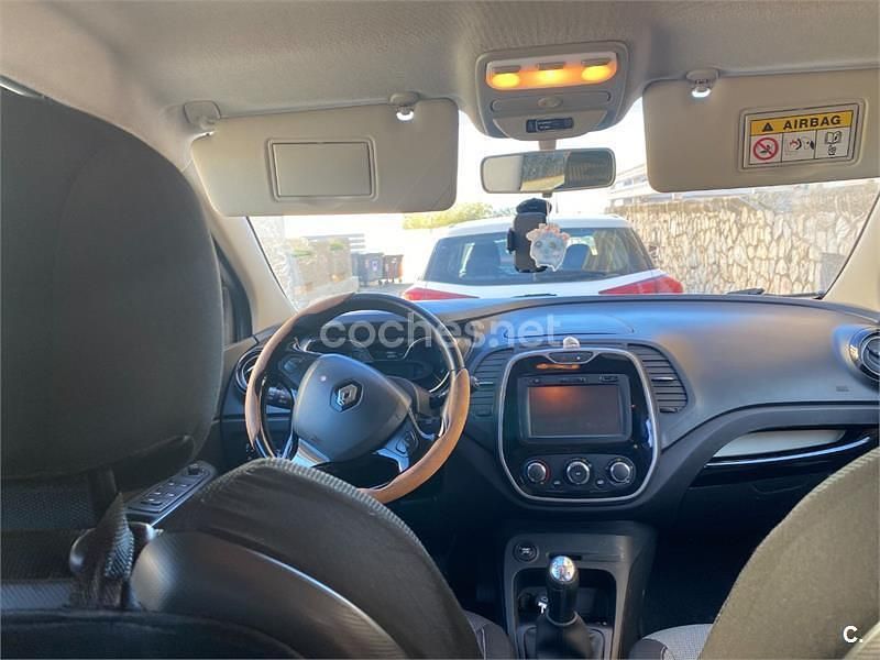 Usado Renault Captur 90 CV (66 kW) 2015 Beige SUV
