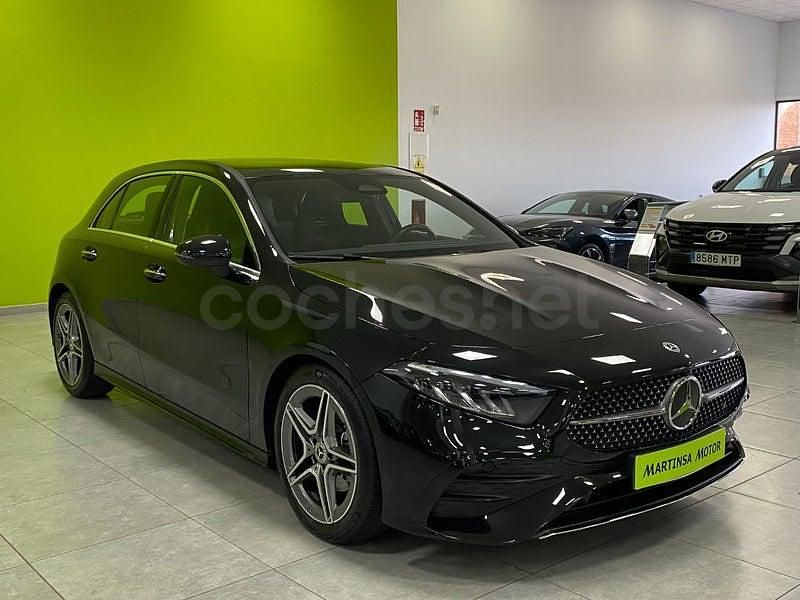 Usado Mercedes A180 AMG 136 CV (100 kW) 2025 Negro Berlina