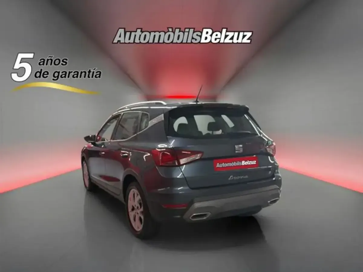 Usado Seat Arona FR 116 CV (85 kW) 2025 Gris SUV