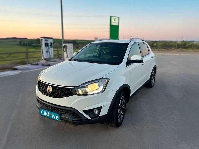 Usado Ssangyong (KGM) Korando Limited 178 CV (130 kW) 2016 Blanco SUV