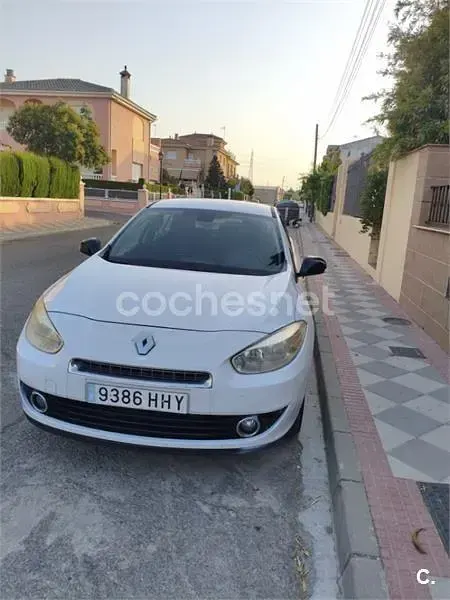 Usado Renault Fluence Dynamique 110 CV (80 kW) 2012 Blanco Berlina