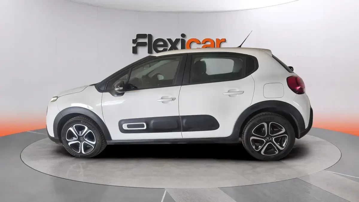 Usado Citroën C3 Feel 102 CV (75 kW) 2022 Blanco Utilitario