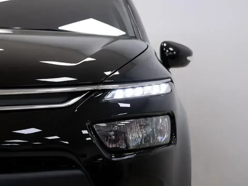 Usado Citroën C4 First 110 CV (80 kW) 2016 Negro Monovolumen