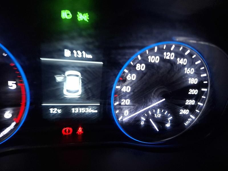 Usado Hyundai Kona 115 CV (84 kW) 2018 Granate SUV