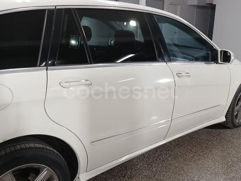 Usado Mercedes R320 224 CV (164 kW) 2008 Blanco Monovolumen